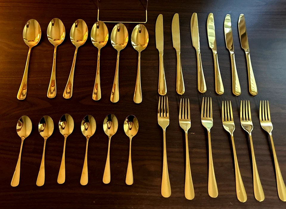 Tableware Set 24 Piece Stainless Steel Gold Cutlery Service for 6 - Image 1 of 4