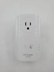 TP-Link TL-PA8010P Gigabit Passthrough Powerline Adapter Single AV1200 Mbps - Picture 1 of 8
