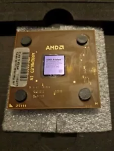 AMD ATHLON XP 1800+ AX1800DMT3C SOCKET 1533 MHz 462 - Foto 1 di 2