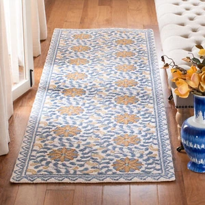 Safavieh Chelsea IVORY / BLUE 2'-6" X 12' Runner - HK150A-212 - Picture 1 of 3