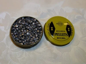 Vintage DAISY Bullseye metal steel pellets tin 22 cal container GC made in Japan - Picture 1 of 4