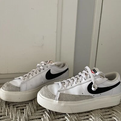 Size 9 - Nike Blazer Platform Low White Black W - Image 1 of 4