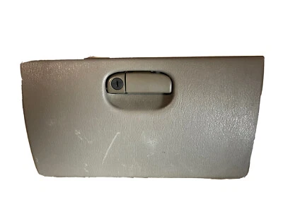 Jeep TJ Wrangler 2003-2006 OEM guantera lateral del pasajero caqui ke Foto 1 de 4