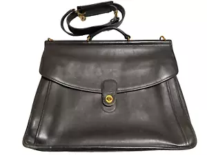 COACH Valigetta vintage anni 80 borsa messenger Turn Lock hardware tono ottone Md negli Stati Uniti - Foto 1 di 24