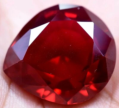 40.65 Ct Natural Mogok Huge Blood Red Ruby GGL Certified Treated Gemstone - Image 1 of 4