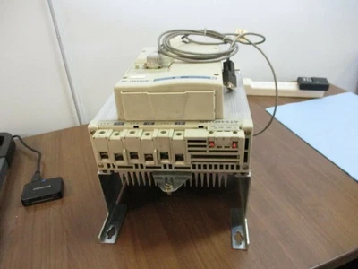 Square D Altistart 46 arranque suave ATS46D75N 50HP 460V 68A usado Foto 1 de 4