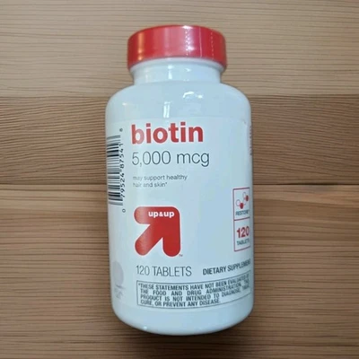 Up and Up Biotina 5.000 mcg Queratina 100 mg 120 comprimidos caducidad 7/27 Foto 1 de 2