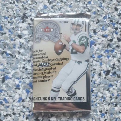 2000 Fleer Greats of the Game Football Pack Urlacher, Alexander Rookies NICE - Image 1 of 3