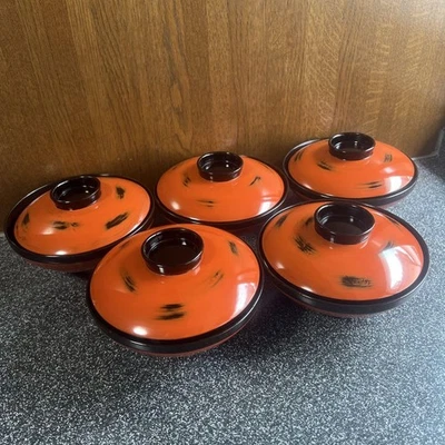 Juego de cinco cuencos de sopa de madera lacada Wajima Nuri con tapas artesanía japonesa Foto 1 de 4