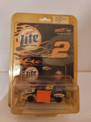 RARO 1:64 Acción NASCAR Rusty Wallace '02 Miller Lite Black Flames MEGA RARO PAQUETE Foto 1 de 4