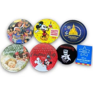 VTG 90s Mickey Christmas Party Pins Disney World Lot WDW BUTTONS - Picture 1 of 8