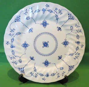 Vintage Myott Finlandia Straffordshire Blue & White 10" Dinner Plate - Picture 1 of 3