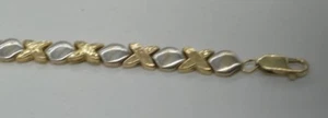 BW89     14 K YELLOW  GOLD  VINTAGE  TWO TONE "X & O" BRACELET . - Picture 1 of 4