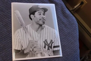 1980s Dave Winfield New York Yankees MLB baseball 8x10 photo - Picture 1 of 4