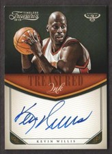 2012-13 Timeless Treasures Basketball Treasured Ink AUTO #30 Kevin Willis118/199