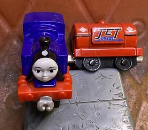 JET FUEL TANKER & HONG MEI THOMAS TANK ENGINE & FRIENDS DIE-CAST RAILWAY EXC! - Picture 1 of 7