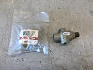 Meritor Air Brake Two Way Check Valve #RN20966E (KN25080) - Picture 1 of 5