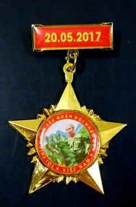 Vietnam 2017 Ho Chi Minh Army Badge - Picture 1 of 2