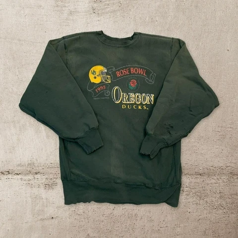 Vintage Champion Reverse Weave Oregon Ducks 1995 Rose Bowl Crewneck Sweatshirt Cover