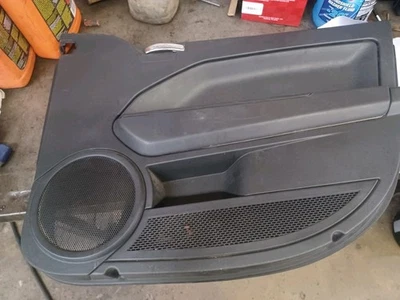 Panel de puerta interior delantero derecho gris listón Dodge Caliber 2008 OEM Foto 1 de 4