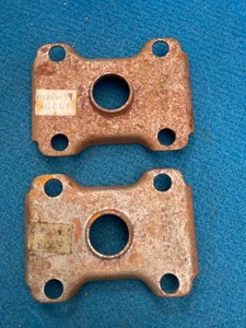 REAR LEAF SPRING LOCATING PLATES ACA5139 AUSTIN HEALEY, MG, MORRIS, RILEY NOS - Picture 1 of 2