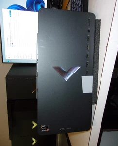 Victus by HP 15L Gaming Desktop TG02-0013w REBUILT ***LESEN*** - Bild 1 von 5