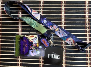 Disney Villains Schlüsselband Ausweishalter Schlüsselanhänger Ticket Pin Halter Monogramm Neu mit Etikett - Bild 1 von 2