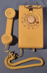 Gelbes Drehtelefon mit Empfänger, Wandtelefon, Klingelanlage, Western Electric - Bild 1 von 13