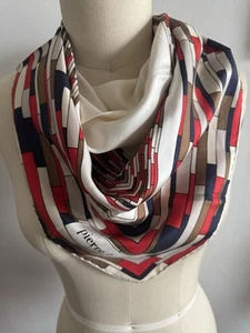 "Bufanda vintage Pierre Balmain Paris seda roja, azul marino, marrón enrollada a mano cuadrada de 30""" - Imagen 1 de 4
