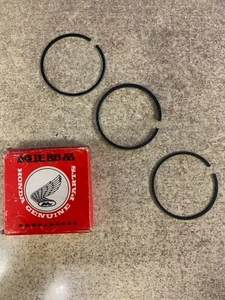 HONDA NOS OVERSIZE 0.25MM PISTON RINGS 13022-217-000 1964 CB160 1966 CL160/CA160 - Bild 1 von 1