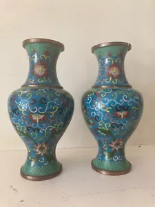 Antique (ca.1900) two Chinese cloisonne vases - Picture 1 of 3