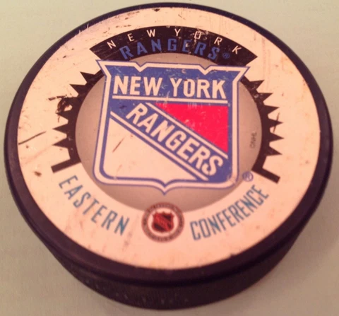 NEW YORK RANGERS 1998 FOTOPUCK HOCKEY PUCK RARE GRETZKY LEETCH FOX RONDELLE NHL Cover