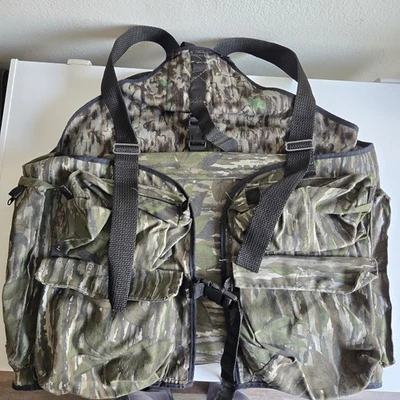 Realtree Camouflage Hunting Vest Seat Cushion Game Bag Orange Flag Bird - Image 1 of 4