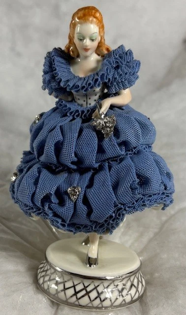 IRISH DRESDEN うさぎ　アンティーク IRISH DRESDCN 置物 兎 陶器人形｜トレファクONLINE