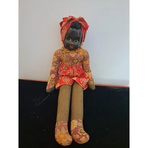 Muñeca antigua de tela con cara pintada - Imagen 1 de 4