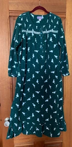 LAURA SCOTT Nightgown M Cats Long Flannel Smocked Nightdress Lounge Cotton Green - Picture 1 of 8