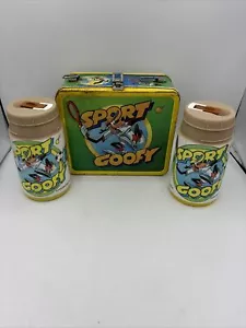 Porta pranzo vintage Aladdin Sport Pippo in metallo e 2 thermos anni 70. Manico rotto Y4 - Foto 1 di 13