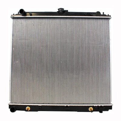 Radiador DENSO 221-3414 para Nissan Frontier 05-19 Foto 1 de 2