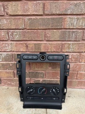 Ford Mustang 2005-2009 calefacción aire acondicionado unidad de control de clima con bisel de ajuste/64A Foto 1 de 4