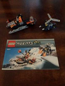 LEGO Agents: Jetpack Pursuit (8631) W/INSTRUCTIONAL MANUAL 100% COMPLETE