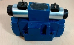 Rexroth 4WE6J62/EG24N9K4/B10 Spool Valve w/ R900548271 Control Valve - Bild 1 von 2