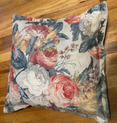 22 inch square feather and Down filled botanical Pillow - Image 1 of 4