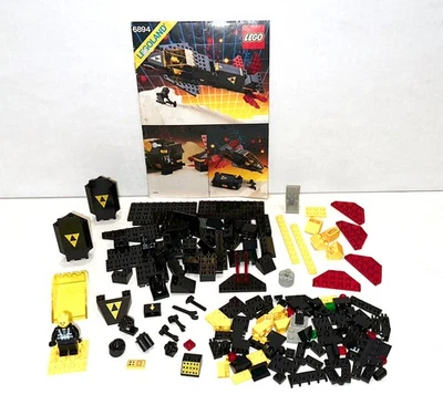 LEGO LEGOLAND SPACE BLACKTRON INVADER SET 6894 - COMPLETE PREOWNED - Image 1 of 4