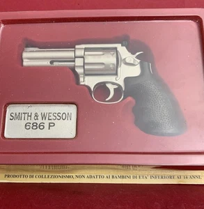 SMITH & WESSON 686P MINIATURE TOY METAL VINTAGE PISTOLA NEW PER FABBRI - Imagen 1 de 9