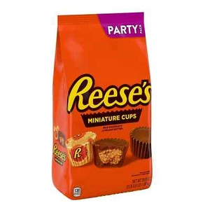 Reese's Miniatures Milk Chocolate Peanut Butter Cups Candy, Party Pack 35.6 oz - Picture 1 of 8