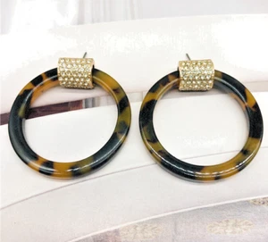 NEW NWT BaubleBar Tortoise shell Crystal Pave Hoop Circle Earrings - Picture 1 of 6
