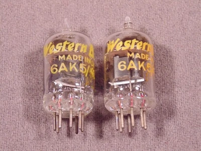 Lote de 2 tubos de vacío amplificador de radio HiFi WESTERN ELECTRIC 6AK5 403A códigos coincidentes 852 Foto 1 de 4