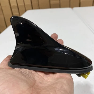 Antena de radio Hyundai Sonata 2015-2019 aleta de tiburón negra 96210-C2500 Foto 1 de 4