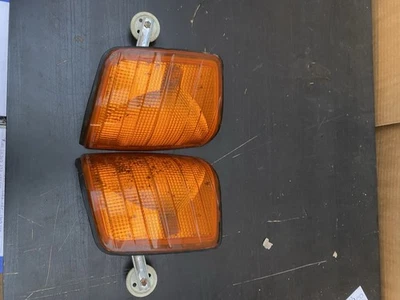 Indicadores izquierdo y derecho mercedes 190 w201 Foto 1 de 4