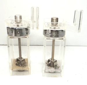 Vintage WM Bounds Acrylic Spice Swinger Salt & Pepper Grinders, Pair MCM - Picture 1 of 9